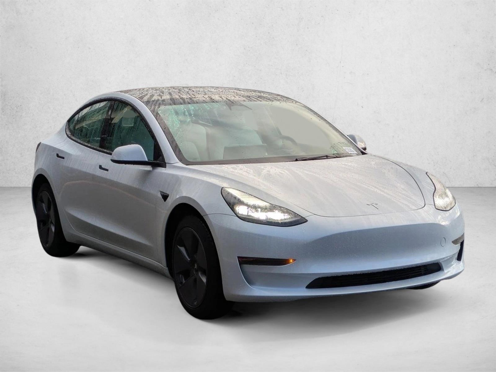 2023 Tesla Model 3 photo 3