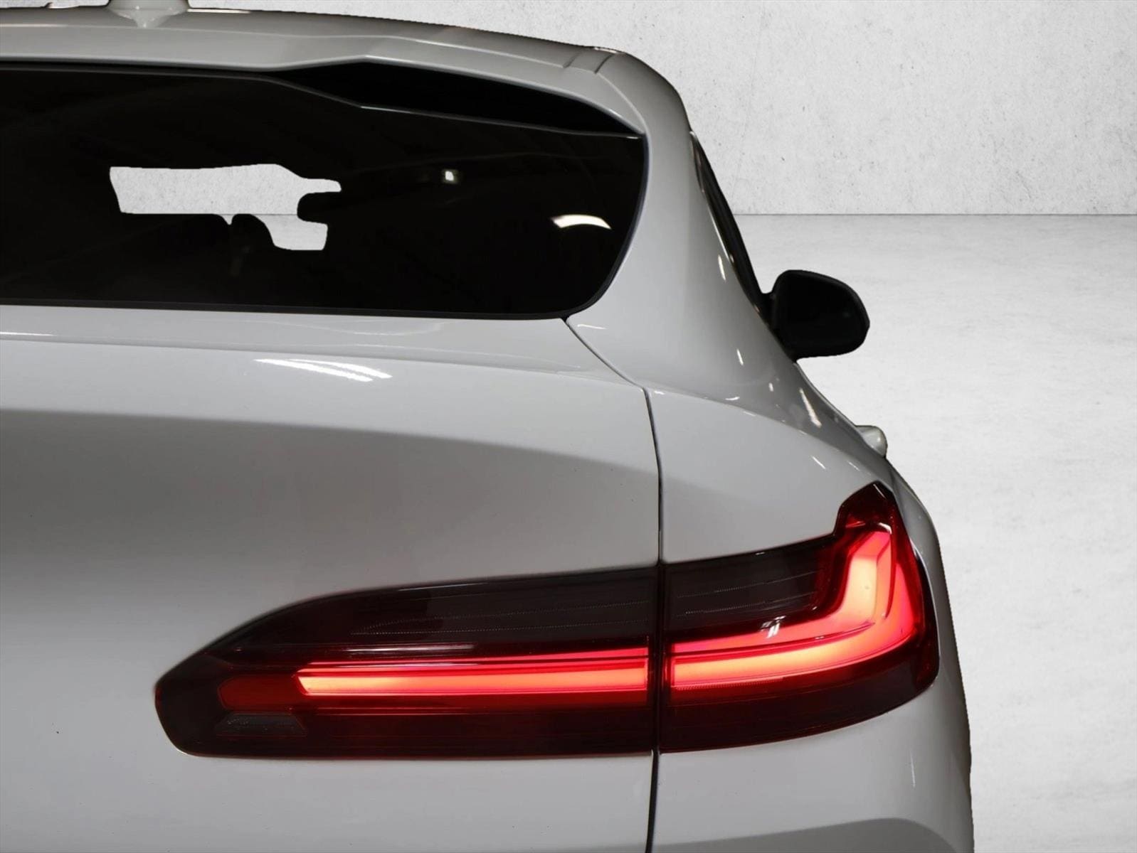 2023 BMW X4 30i - Photo 8