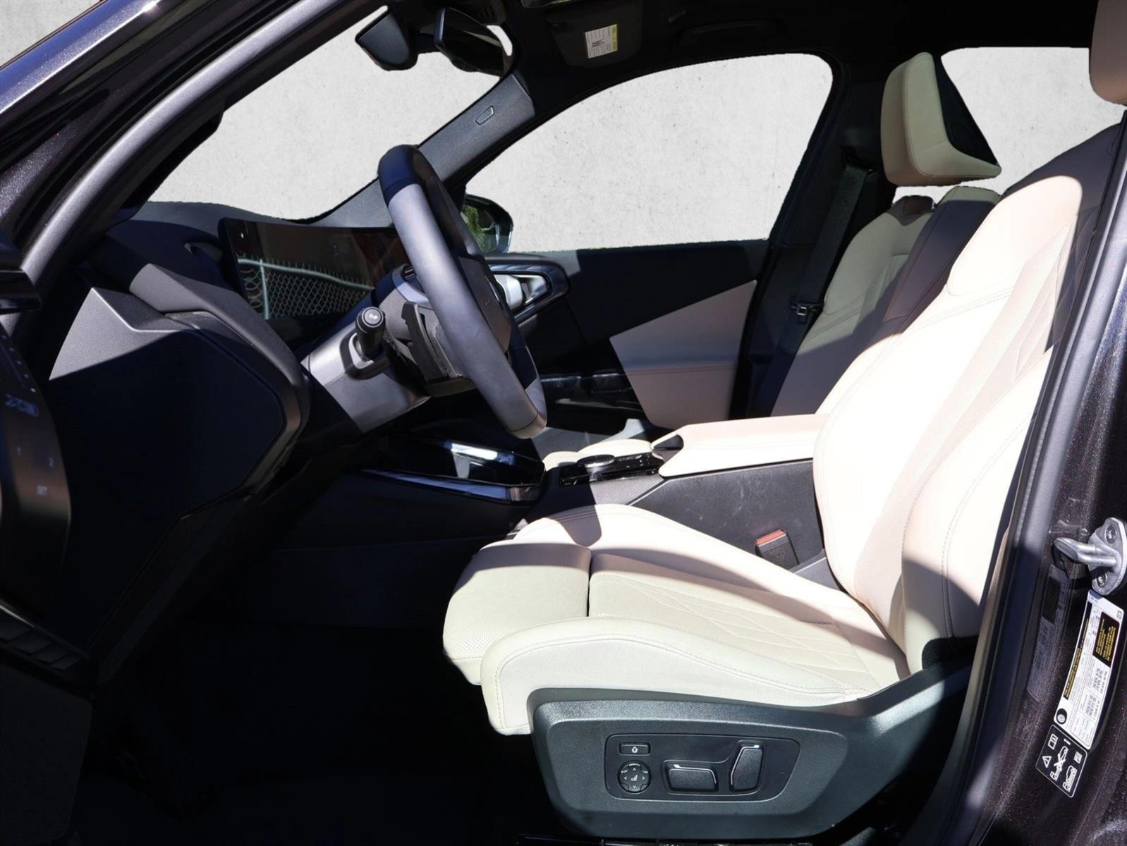 2026 BMW X3 30 - Photo 20