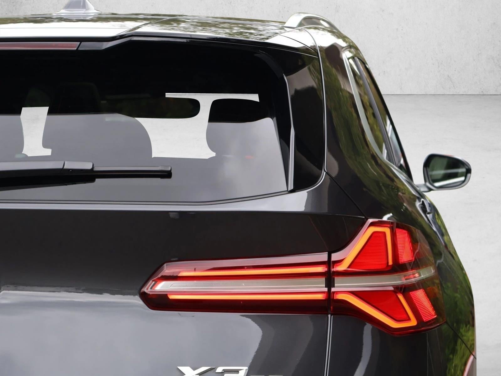 2026 BMW X3 30 - Photo 8