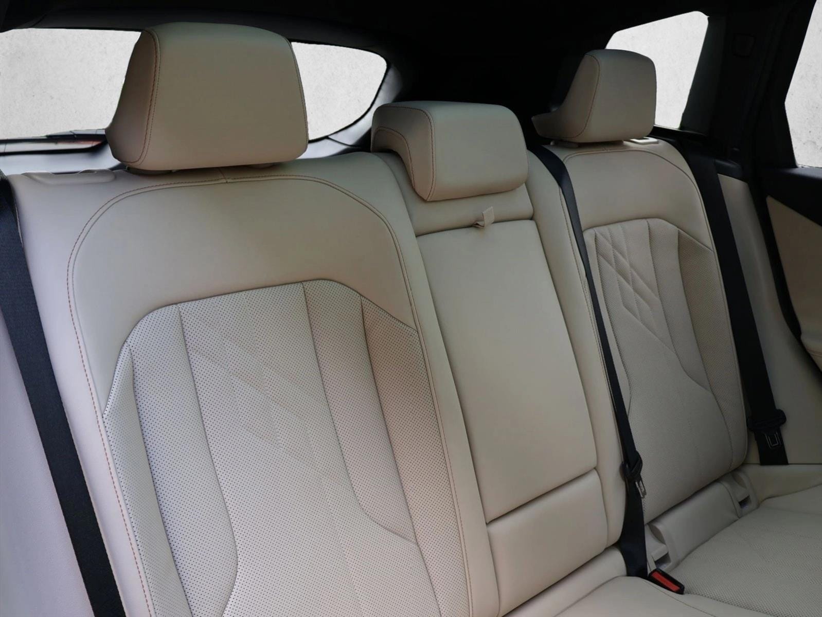 2025 BMW X3 30 - Photo 28