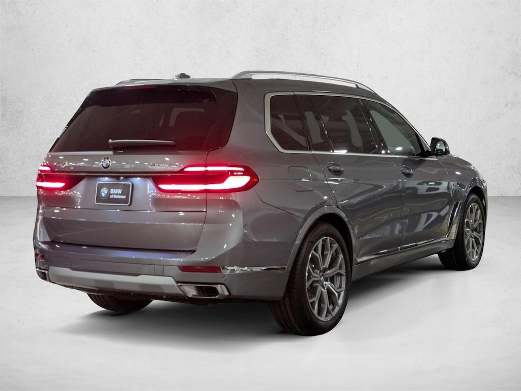 New 2026 BMW X7 xDrive40i SUV
