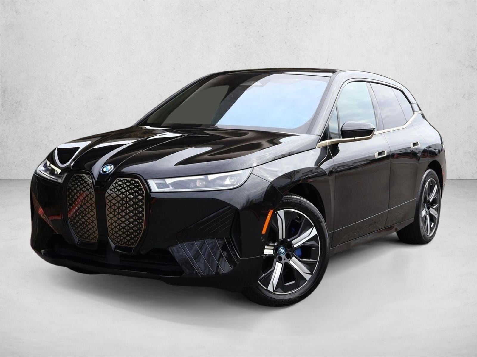 2023 BMW iX xDrive50's photo