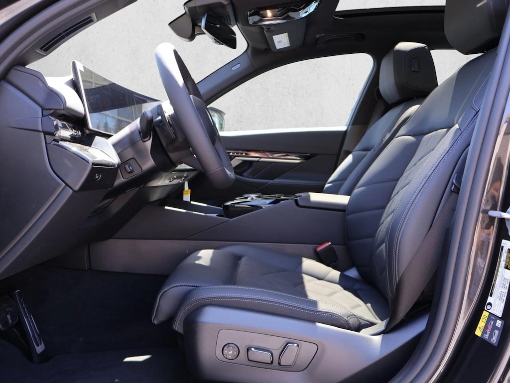 Used 2026 BMW 550e xDrive Sedan