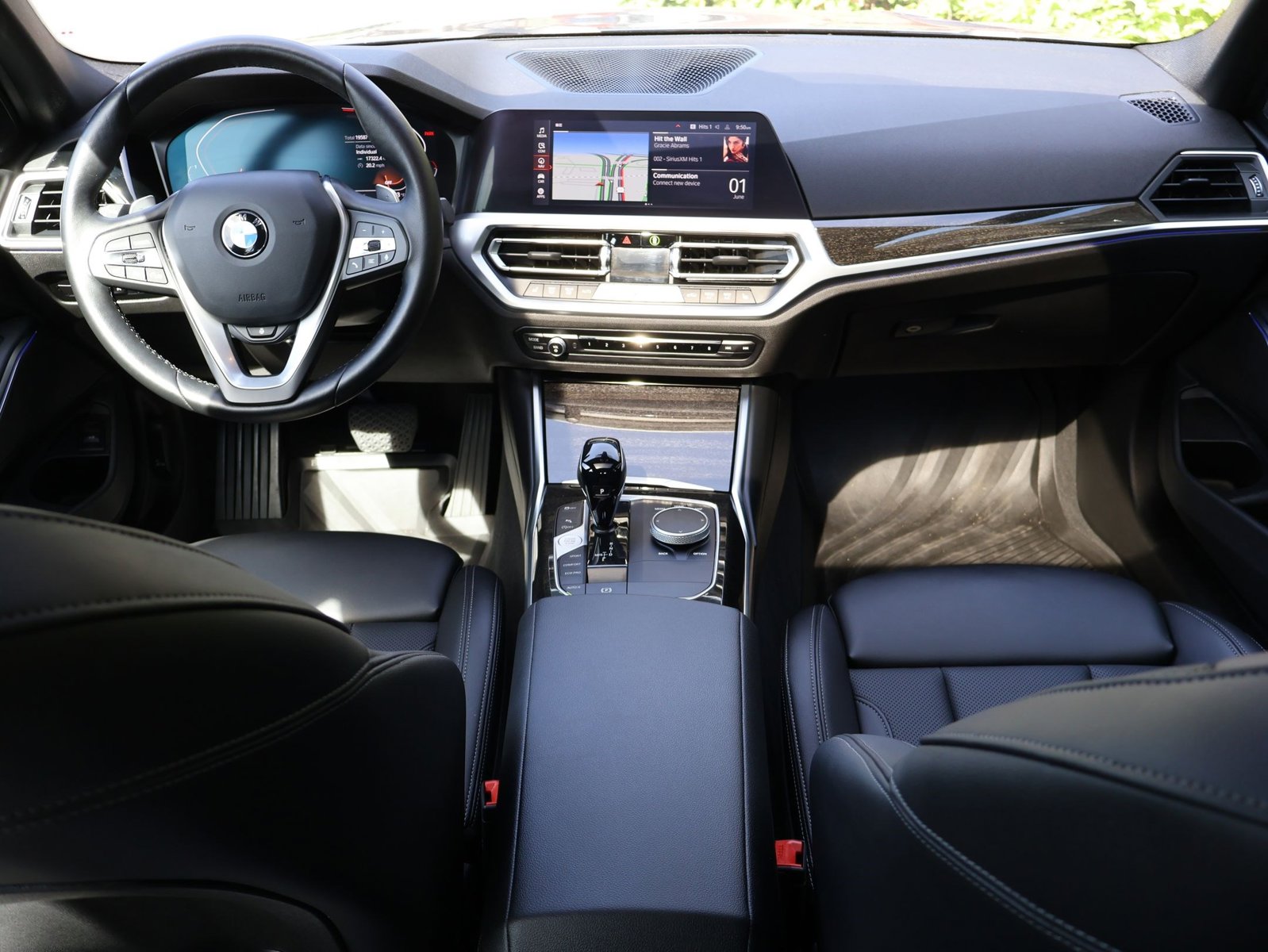 2022 BMW 3 Series 330i - Photo 25