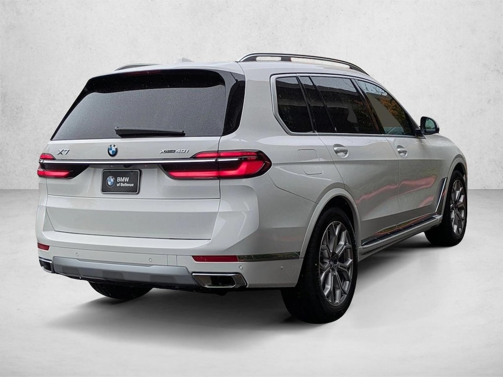 New 2026 BMW X7 xDrive40i SUV