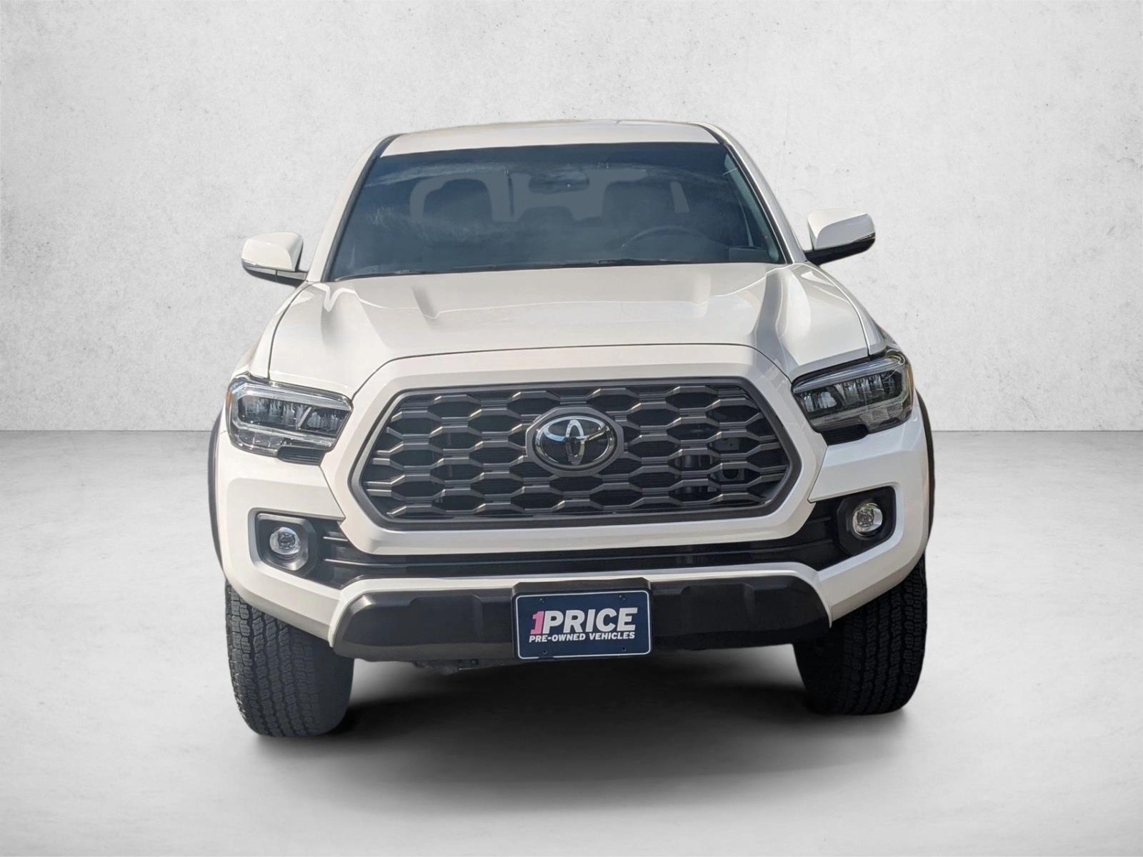 2023 Toyota Tacoma TRD V6 photo 2