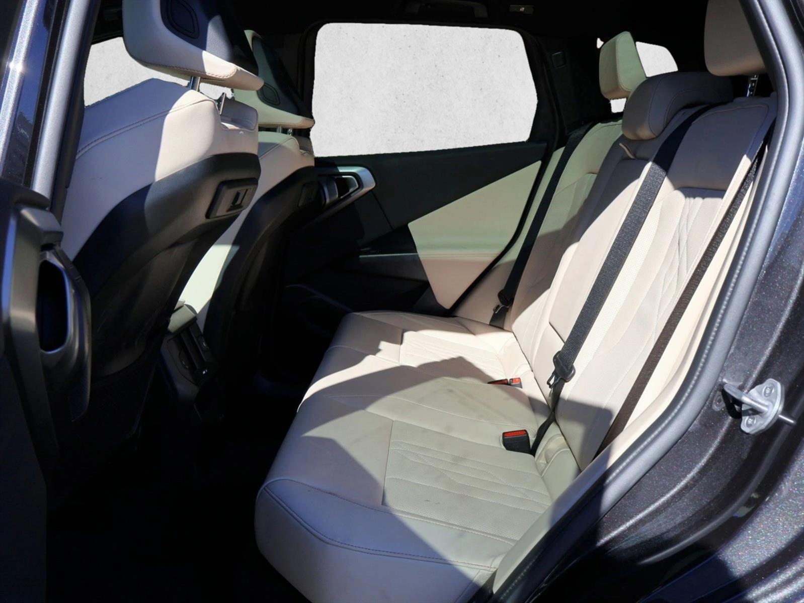 2026 BMW X3 30 - Photo 22