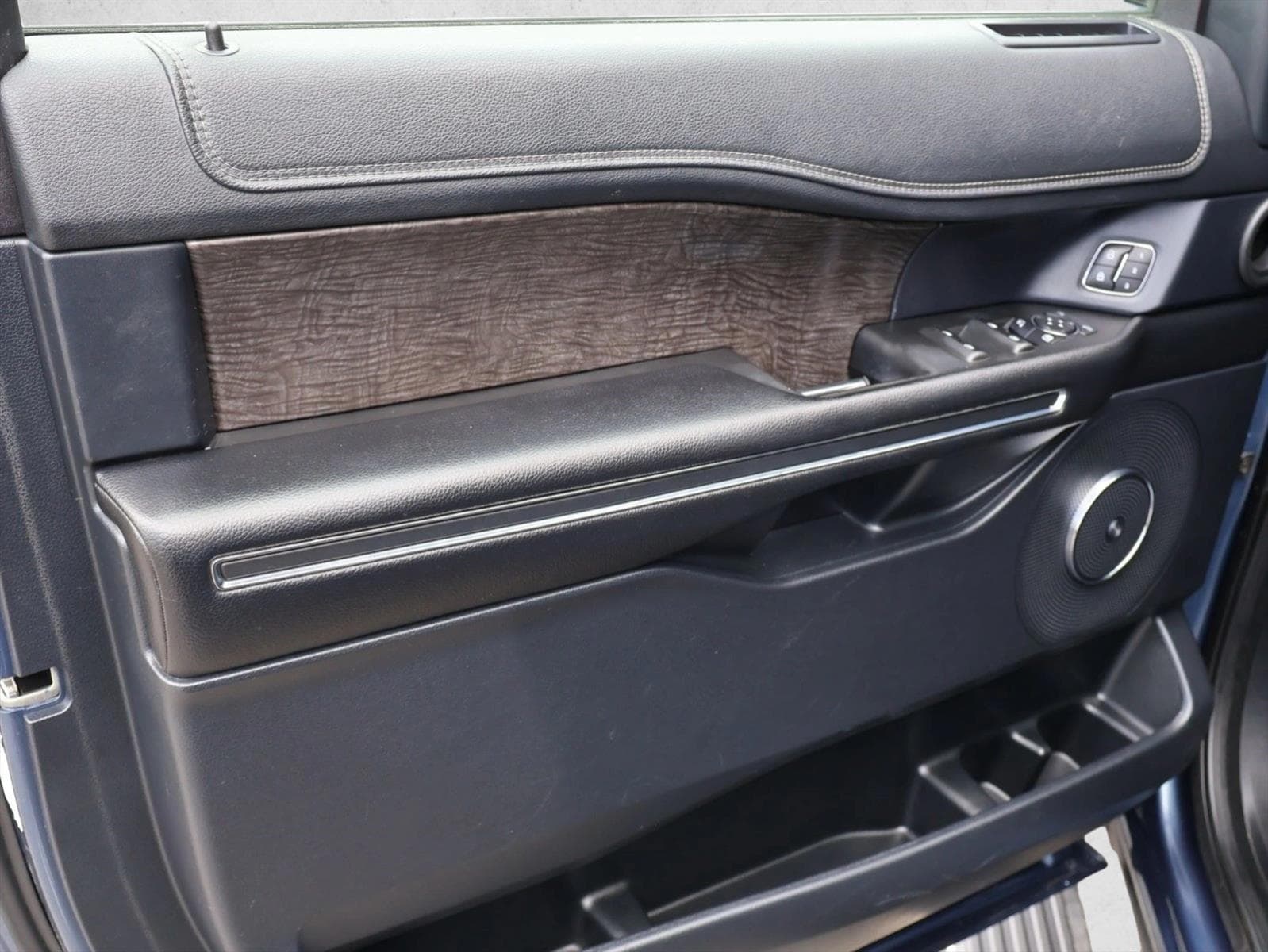 2020 Ford Expedition Limited - Photo 12