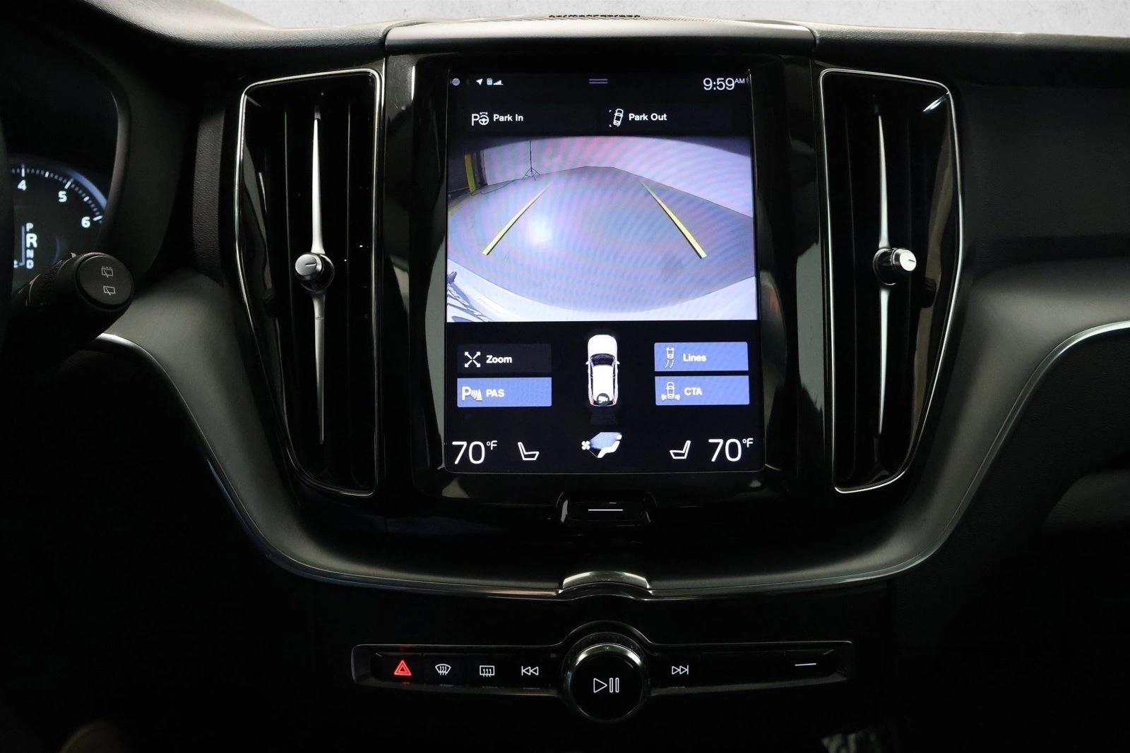 2019 Volvo XC60 Momentum - Photo 16