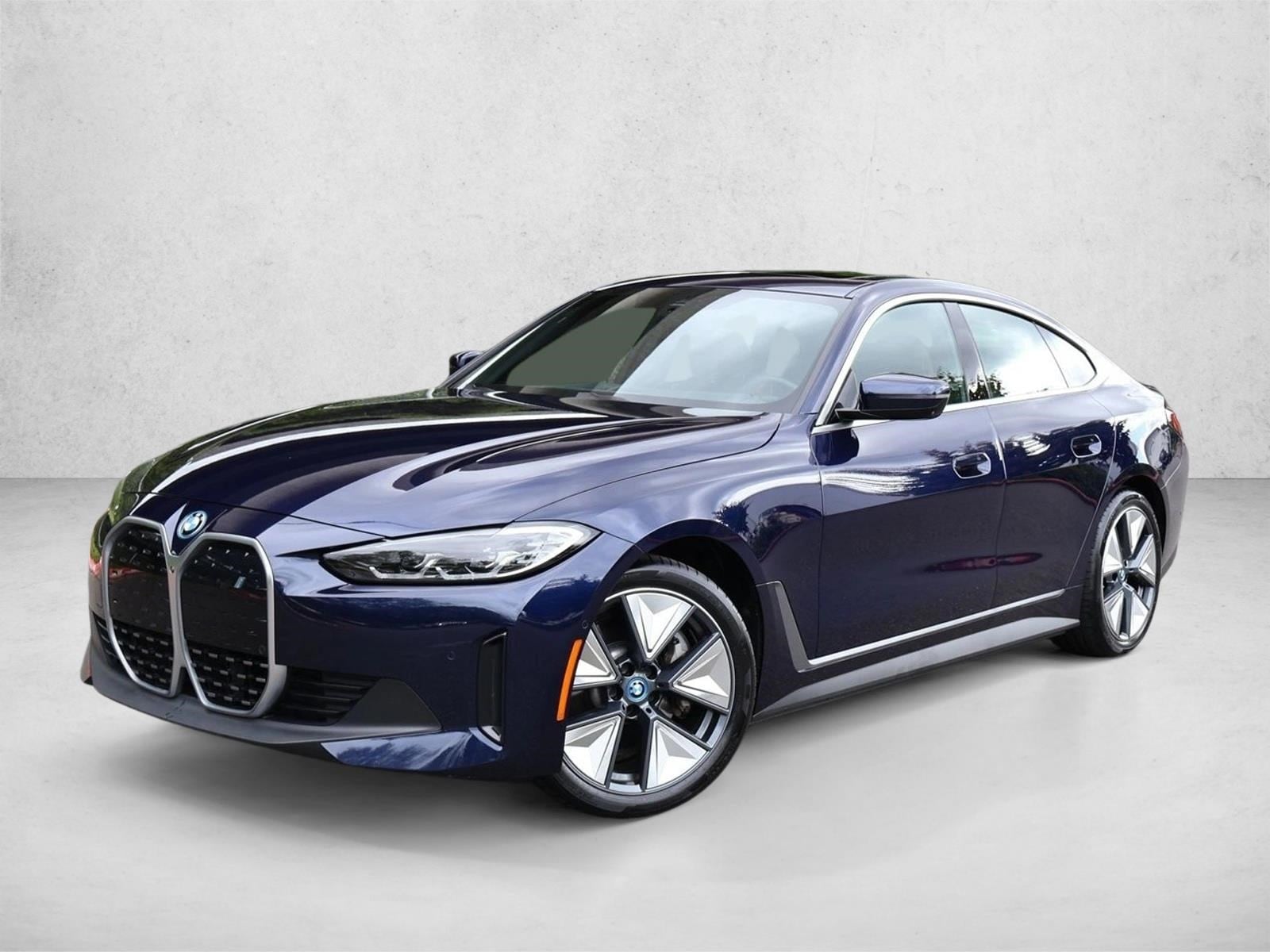 2023 BMW i4 eDrive40's photo