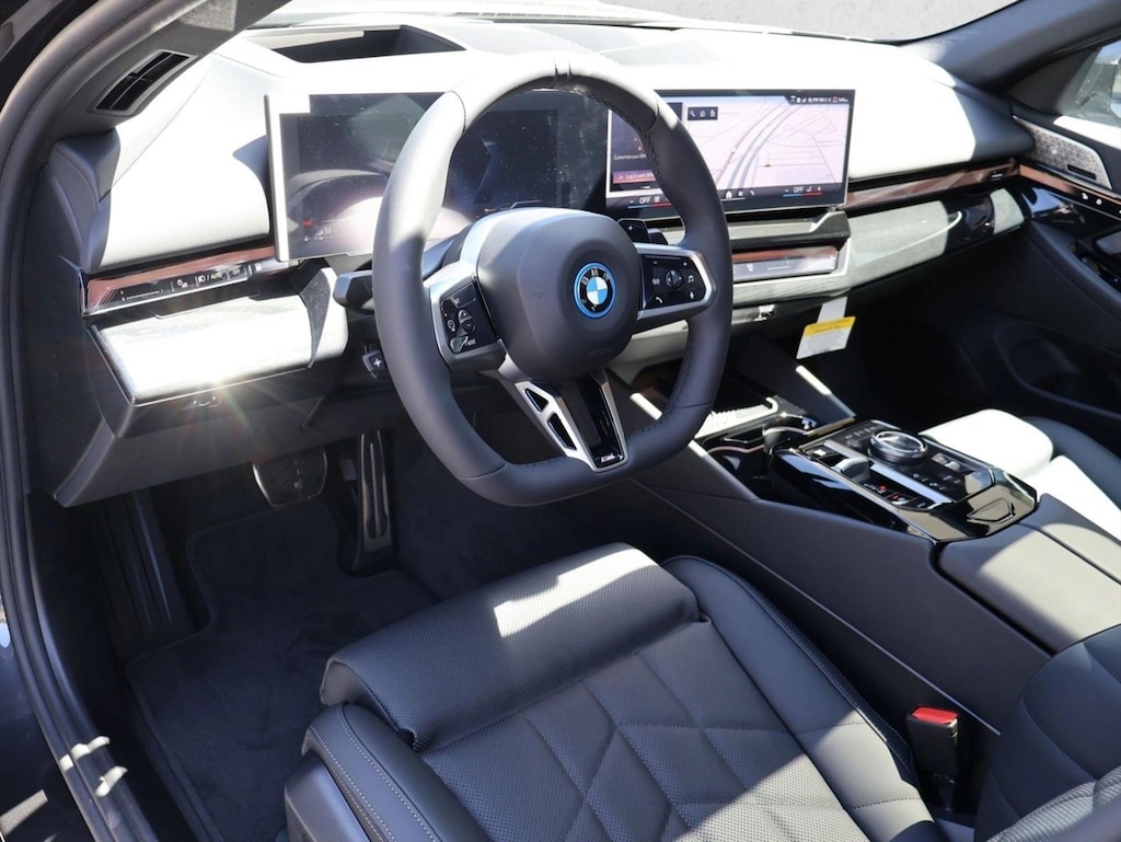 Used 2026 BMW 550e xDrive Sedan