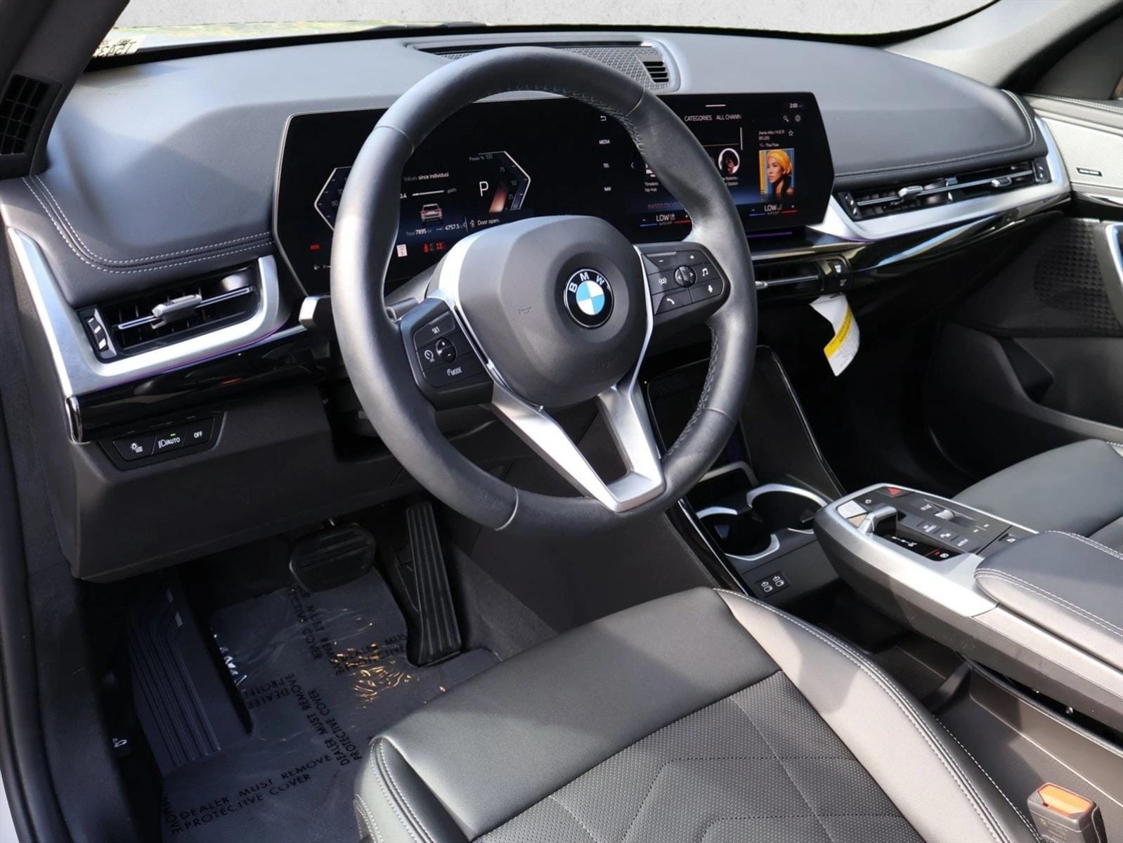2026 BMW X1 28i - Photo 13