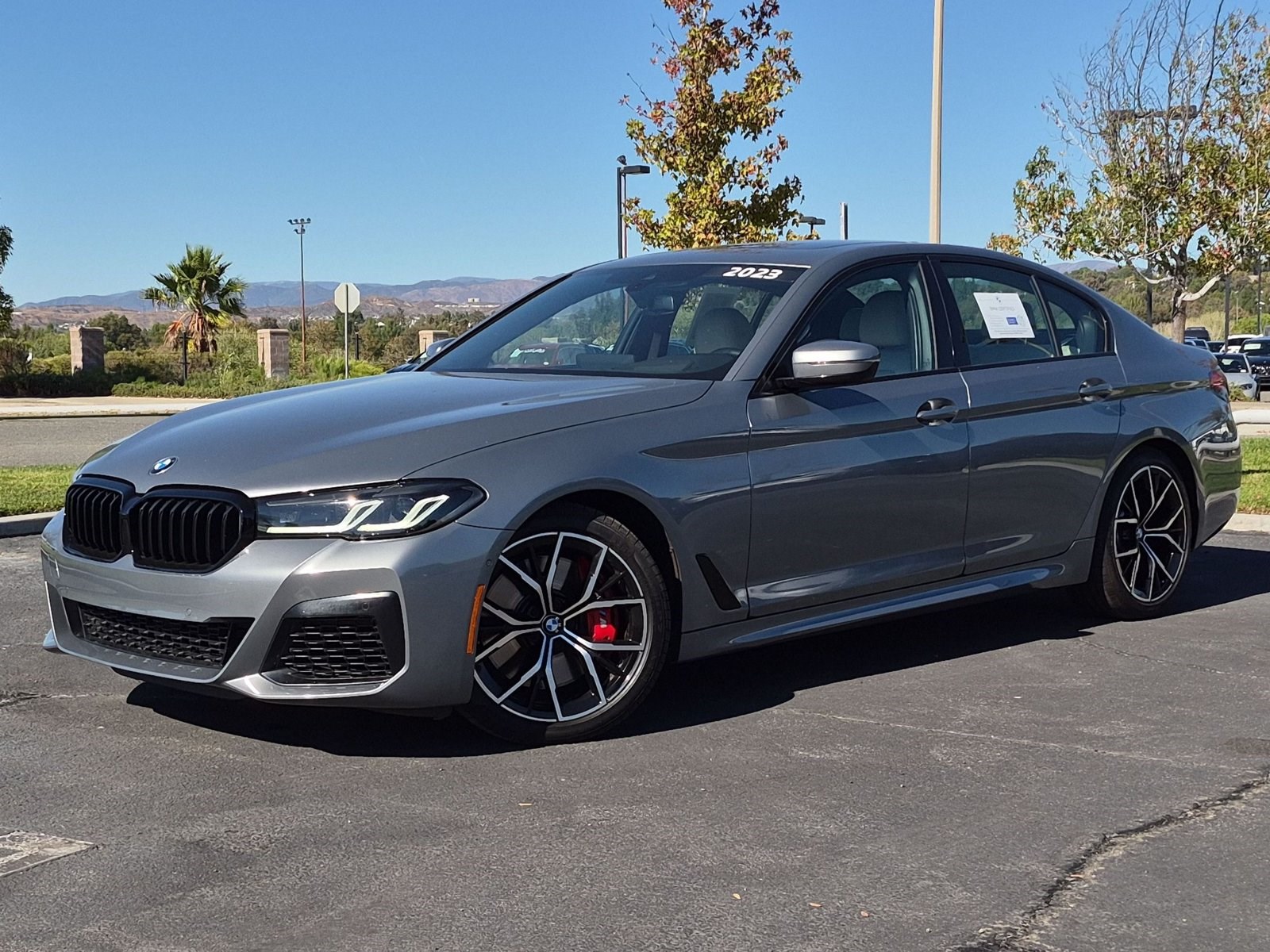  BMW 540i