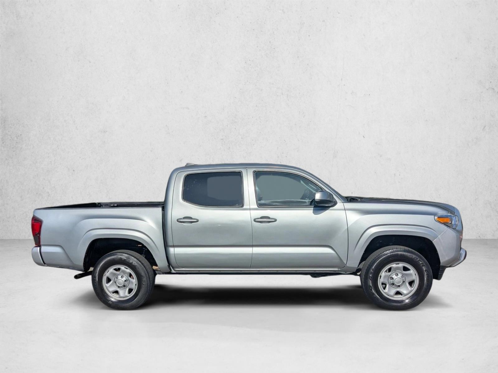2022 Toyota Tacoma SR V6 photo 4