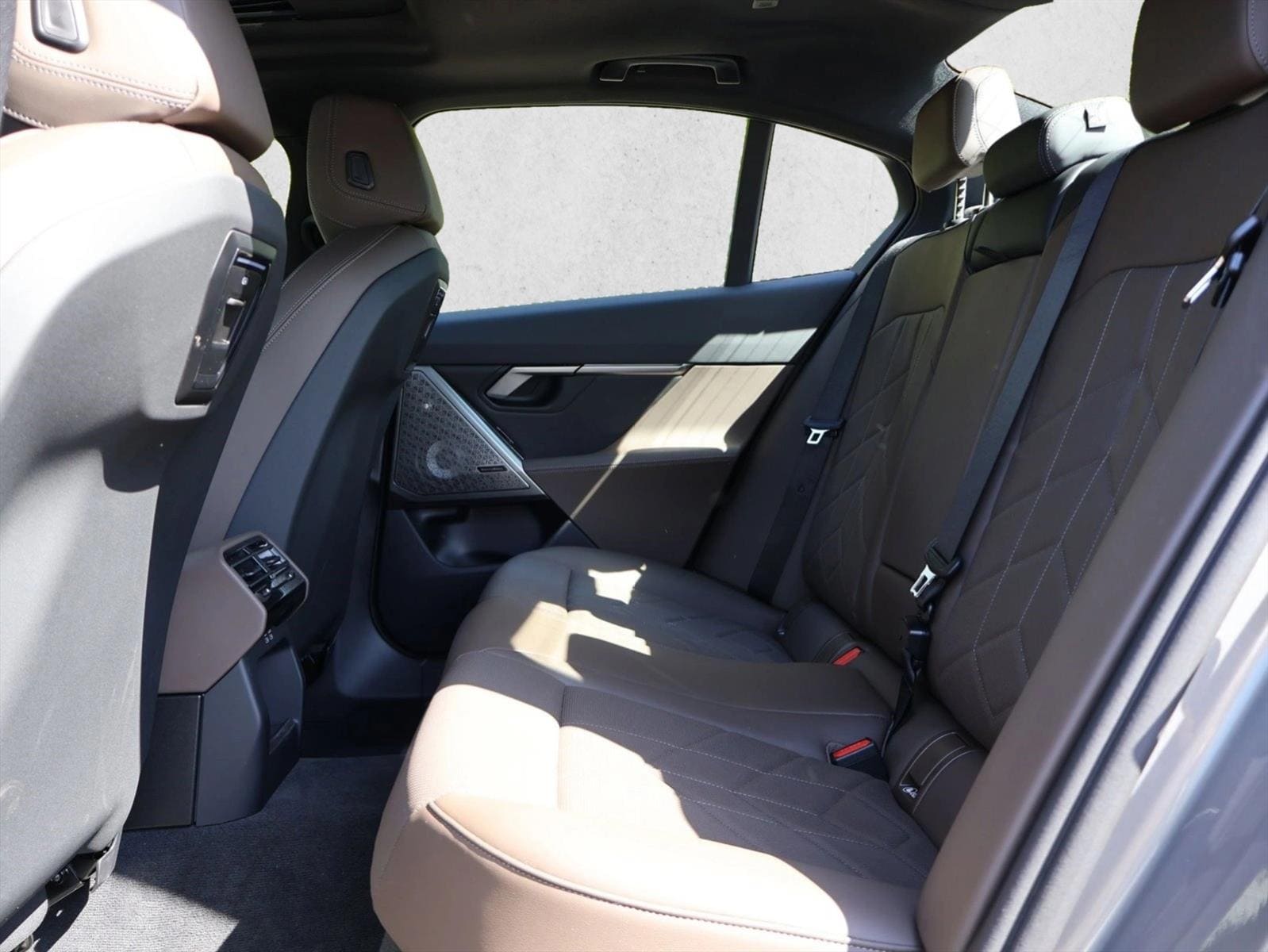 2026 BMW i5 40 - Photo 25
