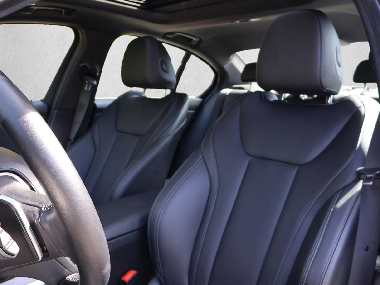 2022 BMW 3 Series 330i - Photo 13