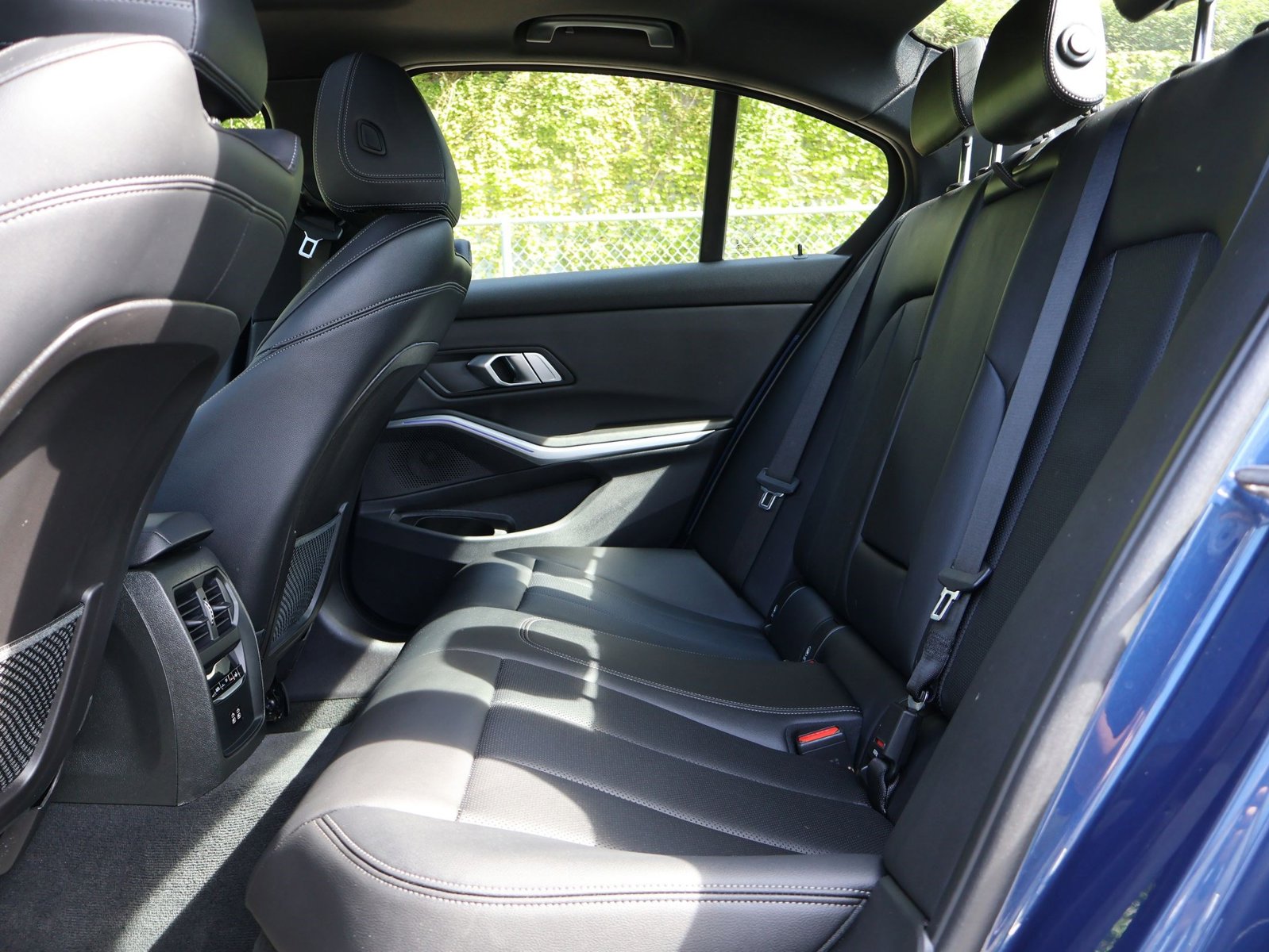 2022 BMW 3 Series 330i - Photo 26