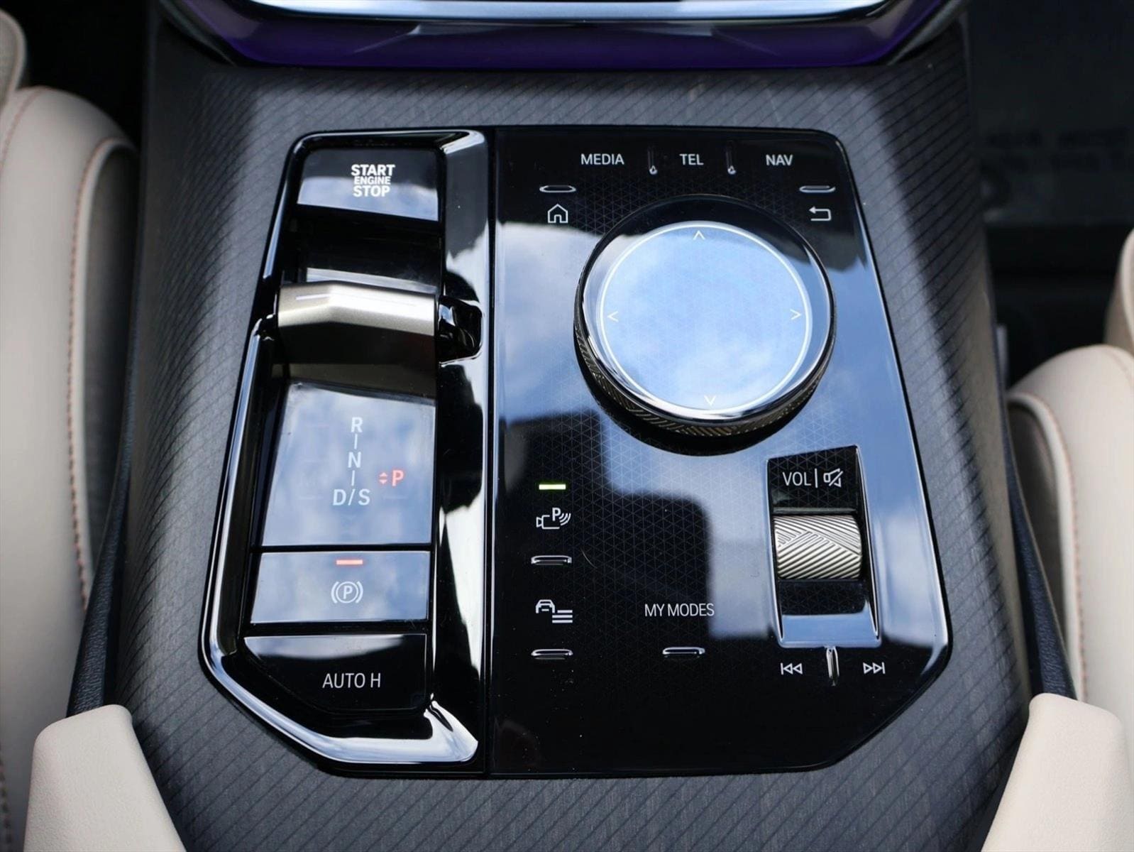 2025 BMW X3 30 - Photo 19