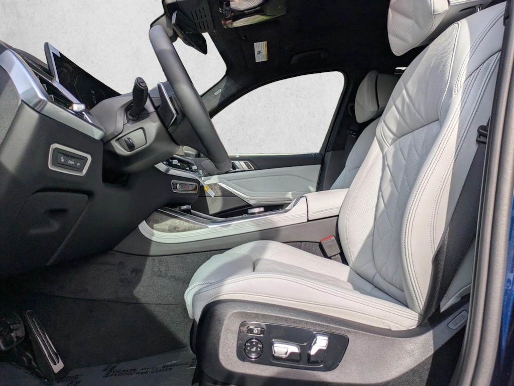 New 2026 BMW X7 xDrive40i SUV