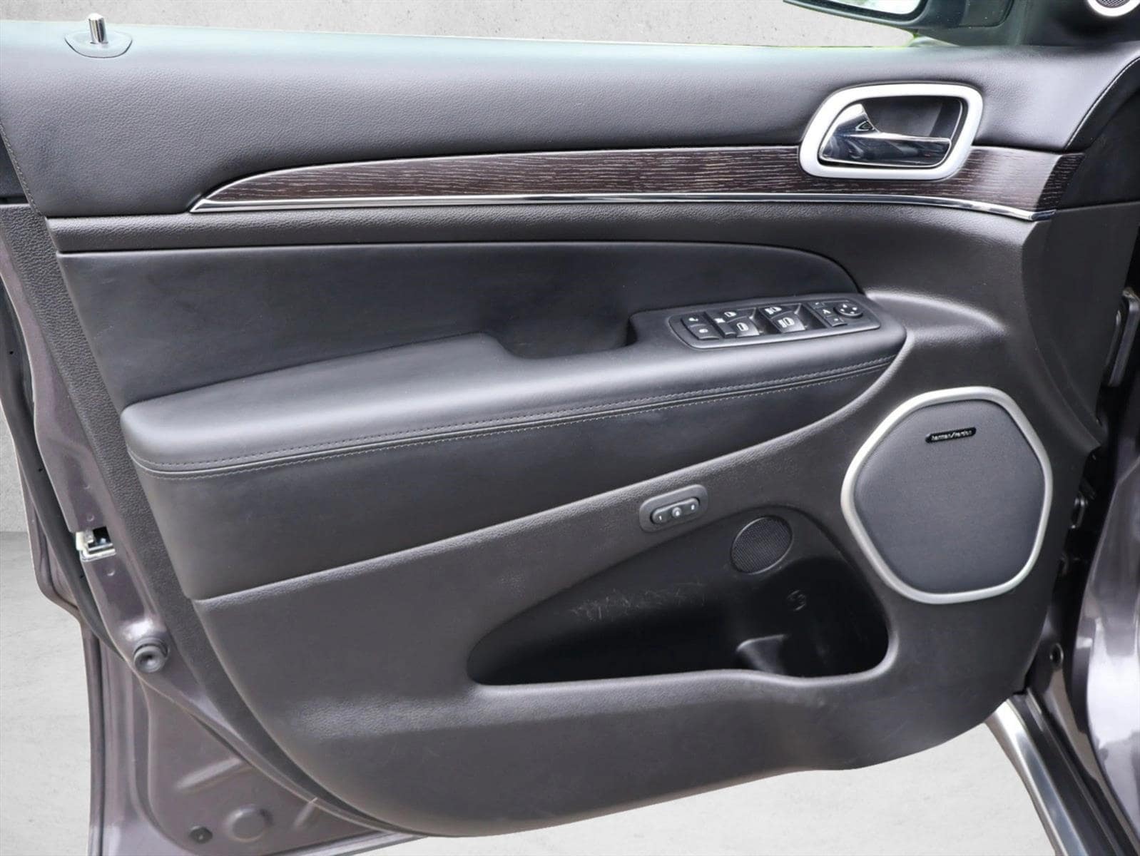 2018 Jeep Grand Cherokee Summit - Photo 12