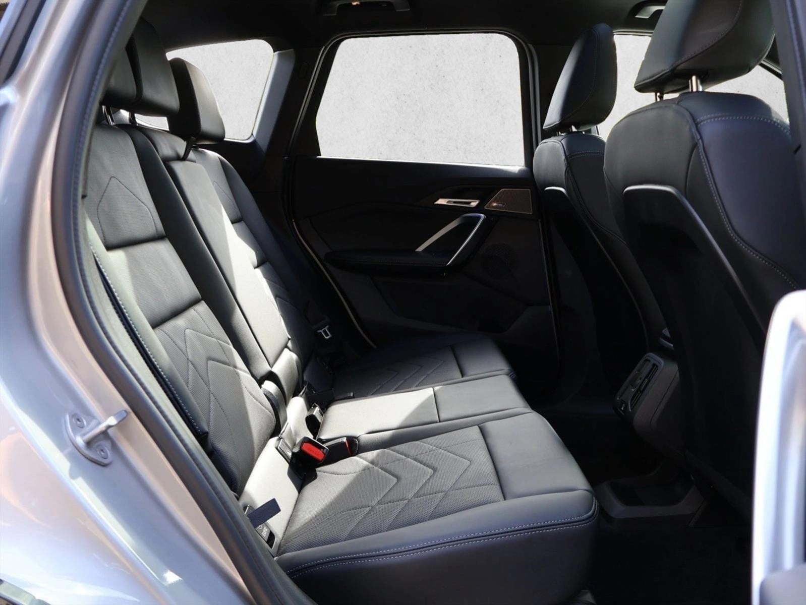 2026 BMW X1 28i - Photo 24