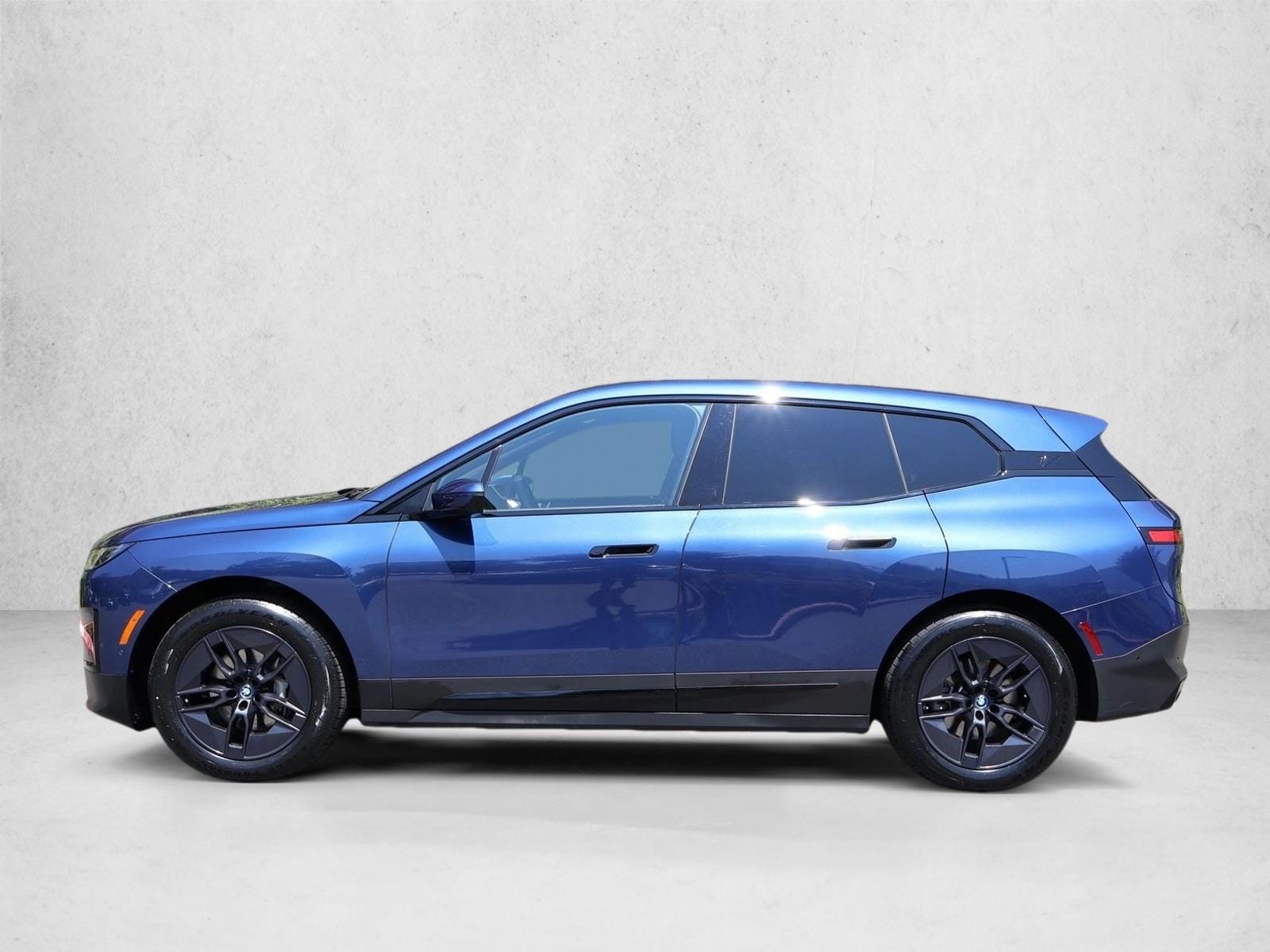 2023 BMW iX Base - Photo 11