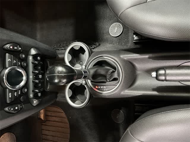 Thumbnail: 2013 MINI Cooper Hardtop - 29