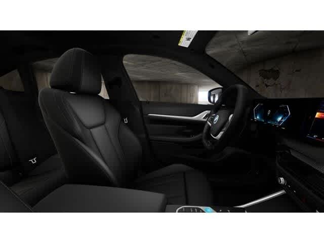 Thumbnail: 2025 BMW i4 - 9
