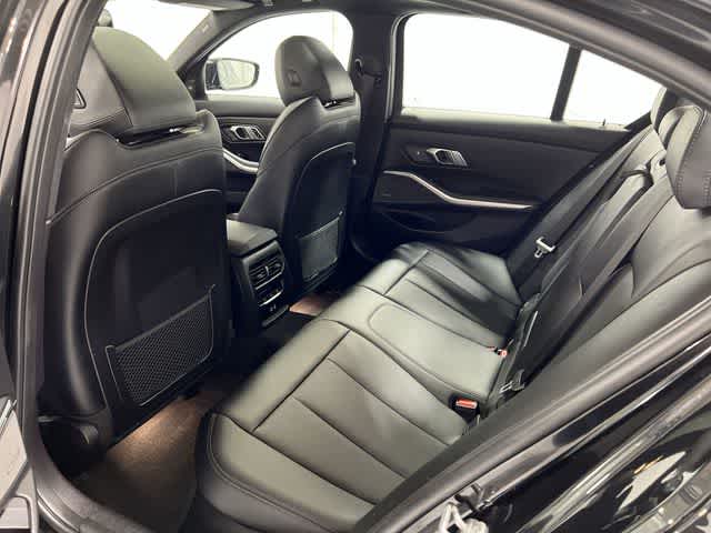 Thumbnail: 2023 BMW 3 Series - 24