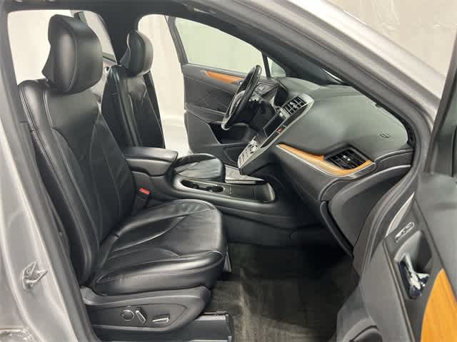 Thumbnail: 2016 Lincoln MKC - 26