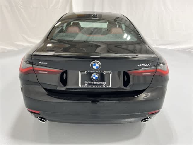 Thumbnail: 2025 BMW 4 Series - 13