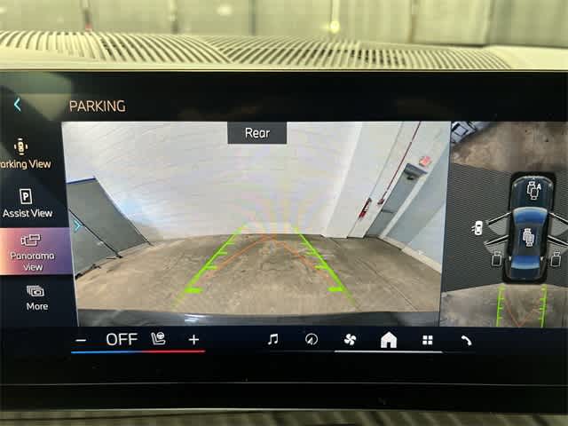 Thumbnail: 2025 BMW 5 Series - 29