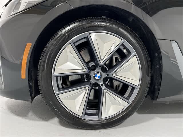 Thumbnail: 2025 BMW i4 - 18