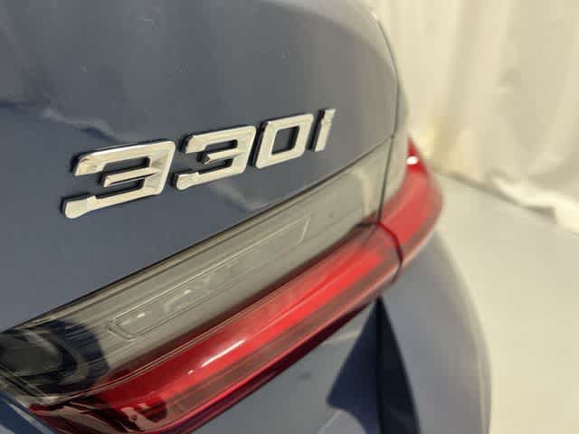 Thumbnail: 2023 BMW 3 Series - 18