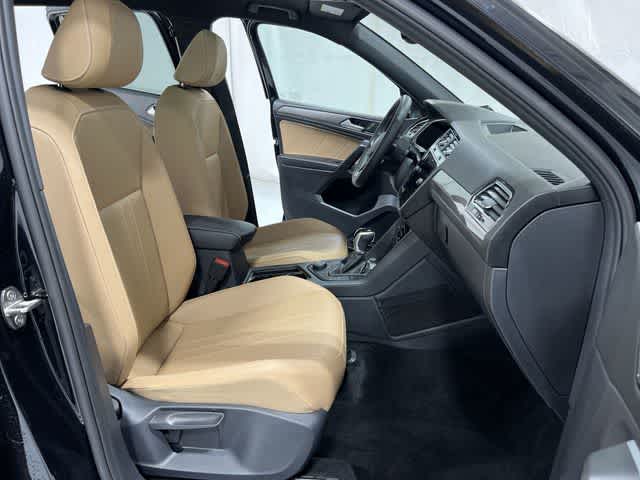 Thumbnail: 2023 Volkswagen Tiguan - 26