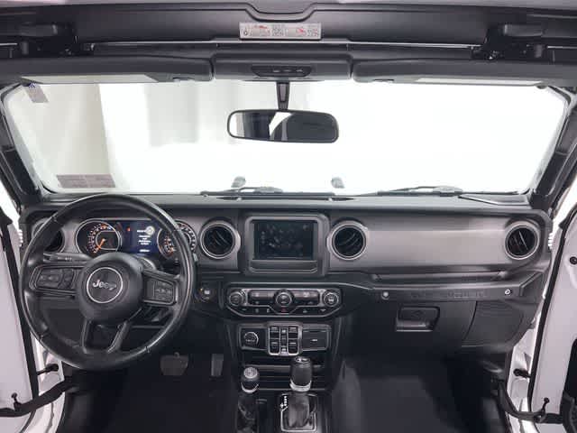 Thumbnail: 2022 Jeep Wrangler - 20