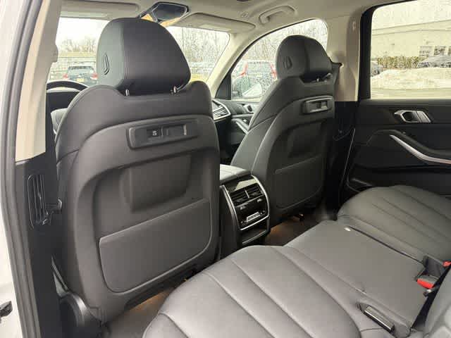 Thumbnail: 2021 BMW X7 - 20