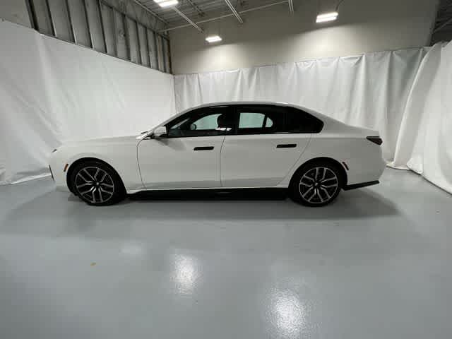 Thumbnail: 2023 BMW 7 Series - 11