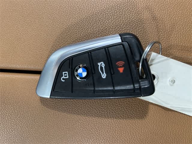 Thumbnail: 2022 BMW 5 Series - 33