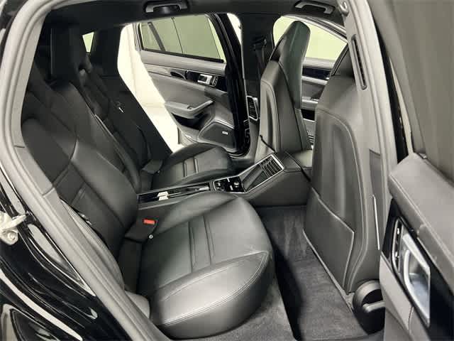 Thumbnail: 2018 Porsche Panamera - 25