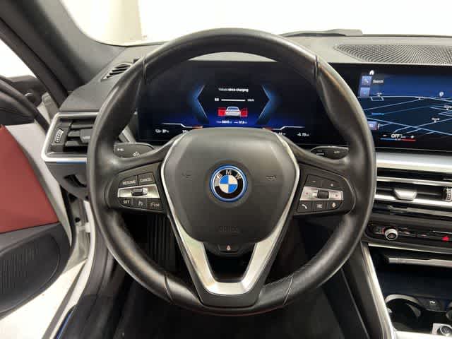 Thumbnail: 2023 BMW i4 - 27