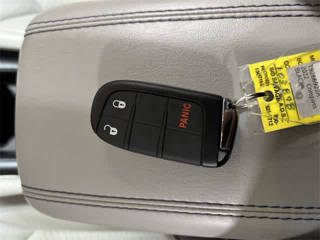 Thumbnail: 2022 Jeep Compass - 32