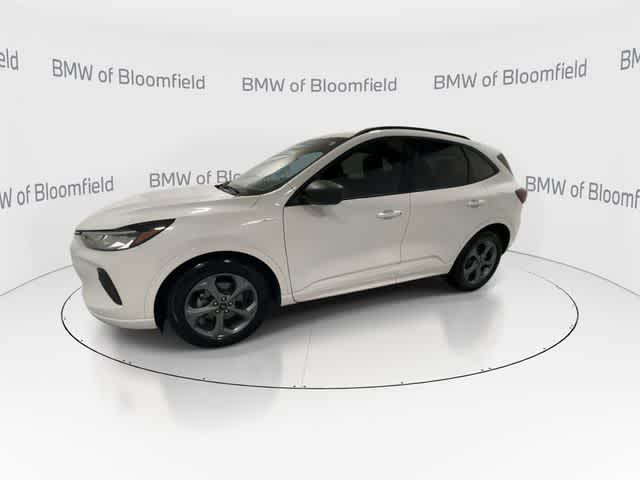 Thumbnail: 2023 Ford Escape - 4