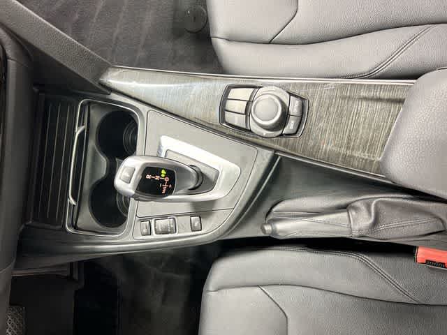 Thumbnail: 2017 BMW 3 Series - 29