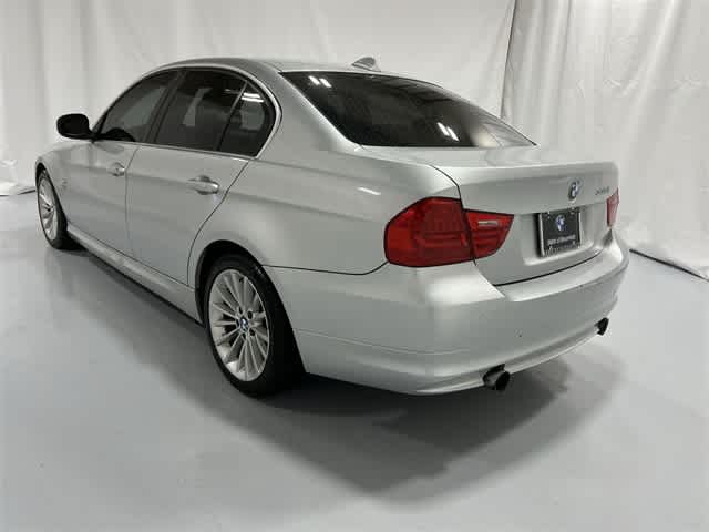 Thumbnail: 2011 BMW 3 Series - 12