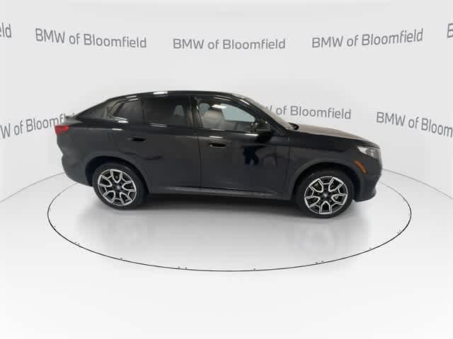 Thumbnail: 2024 BMW X2 - 9