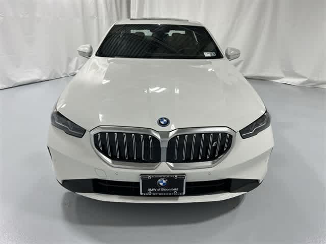 Thumbnail: 2025 BMW i5 - 16