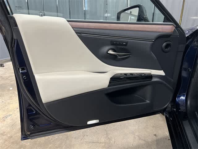 2023 Lexus ES 250 36