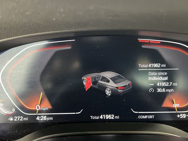 Thumbnail: 2023 BMW 5 Series - 31